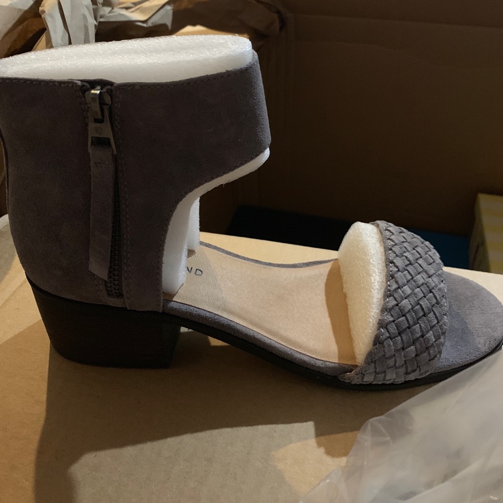 Heeled sandals